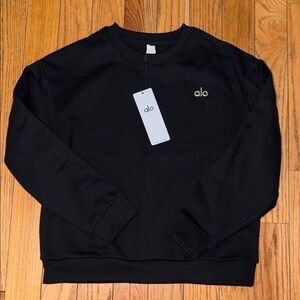 ALO Yoga Men's Classic Black Crewneck Sweater